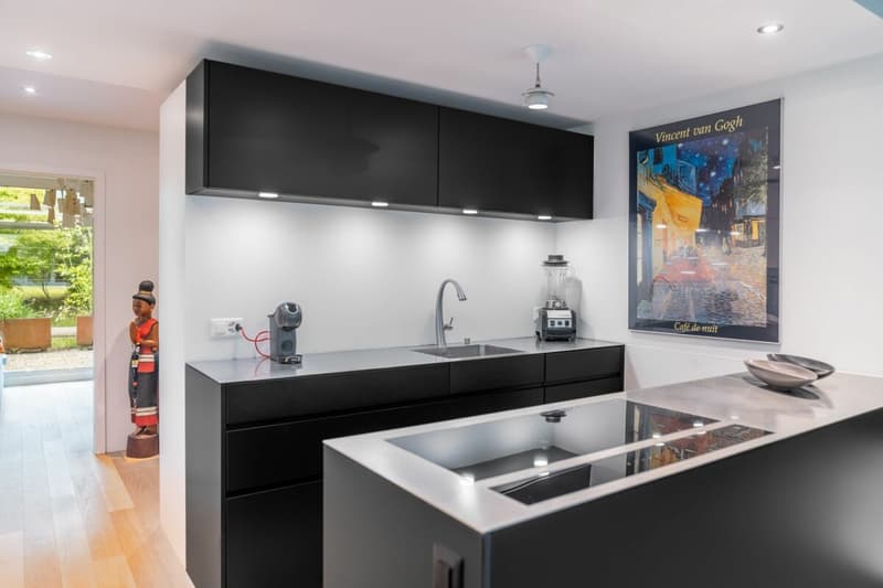 Elegant garden apartment in central location (3)