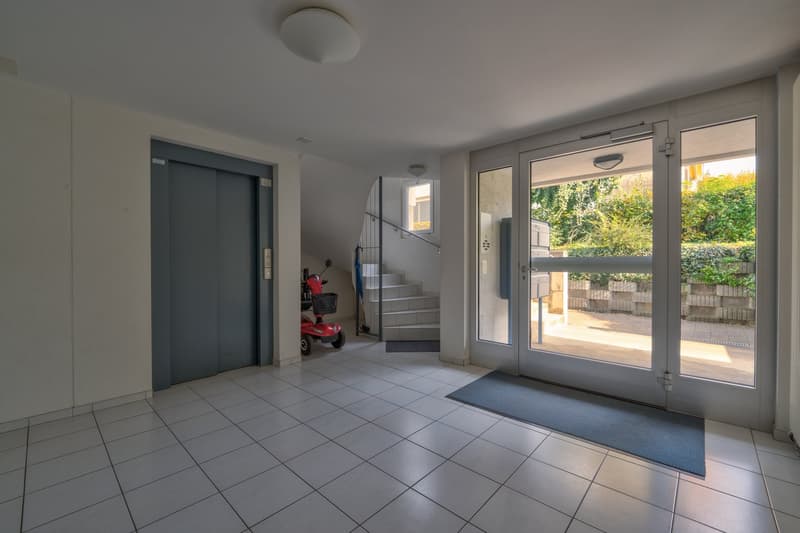 Aussergewöhnliche 5.5-Zimmerwohnung mit Weitblick in Aesch (14)