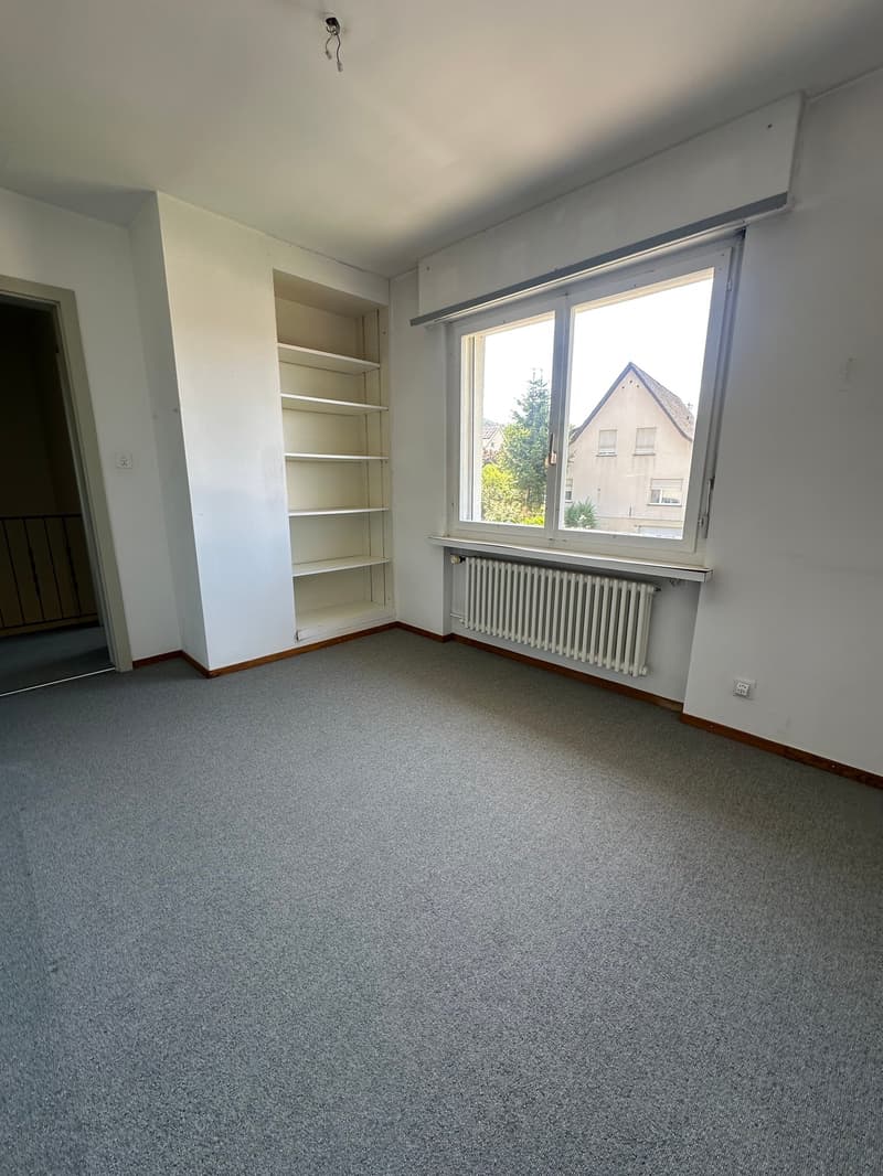 Doppeleinfamilienhaus in Hofstetten-Flüh – Renovationsobjekt an guter Lage (26)