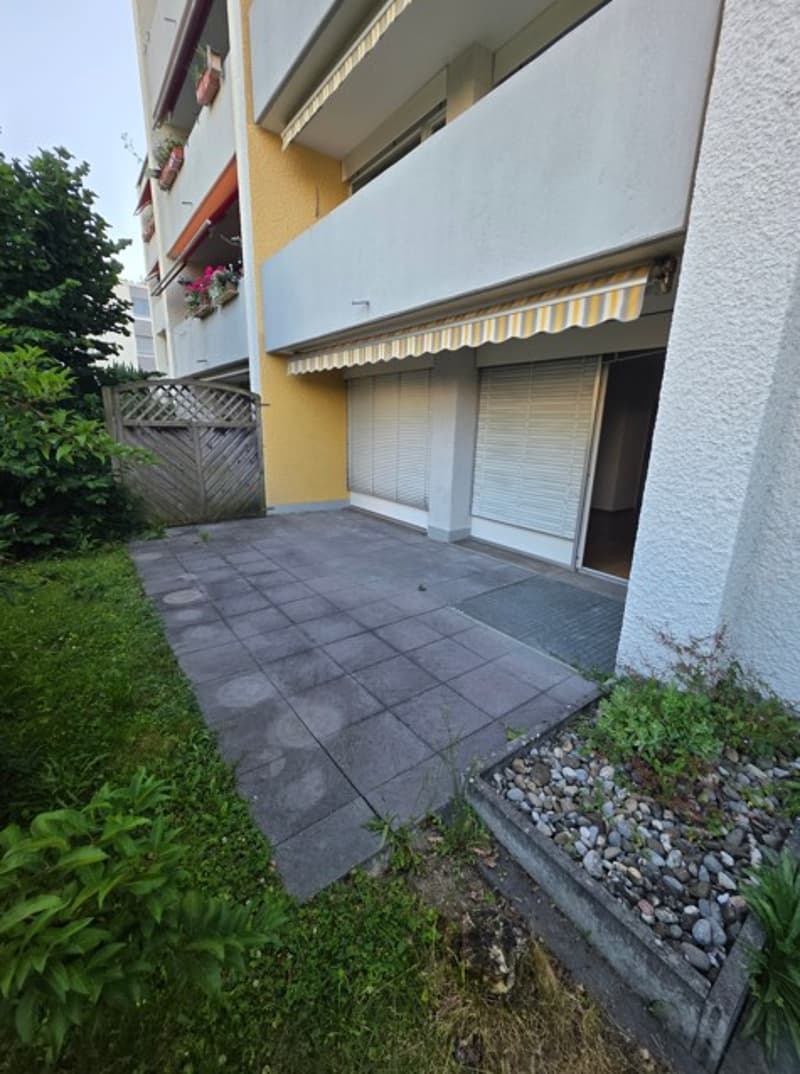 Appartamento luminoso di 4 locali con posto giardino soleggiato a Belp – disponibile da luglio 2026 (9)