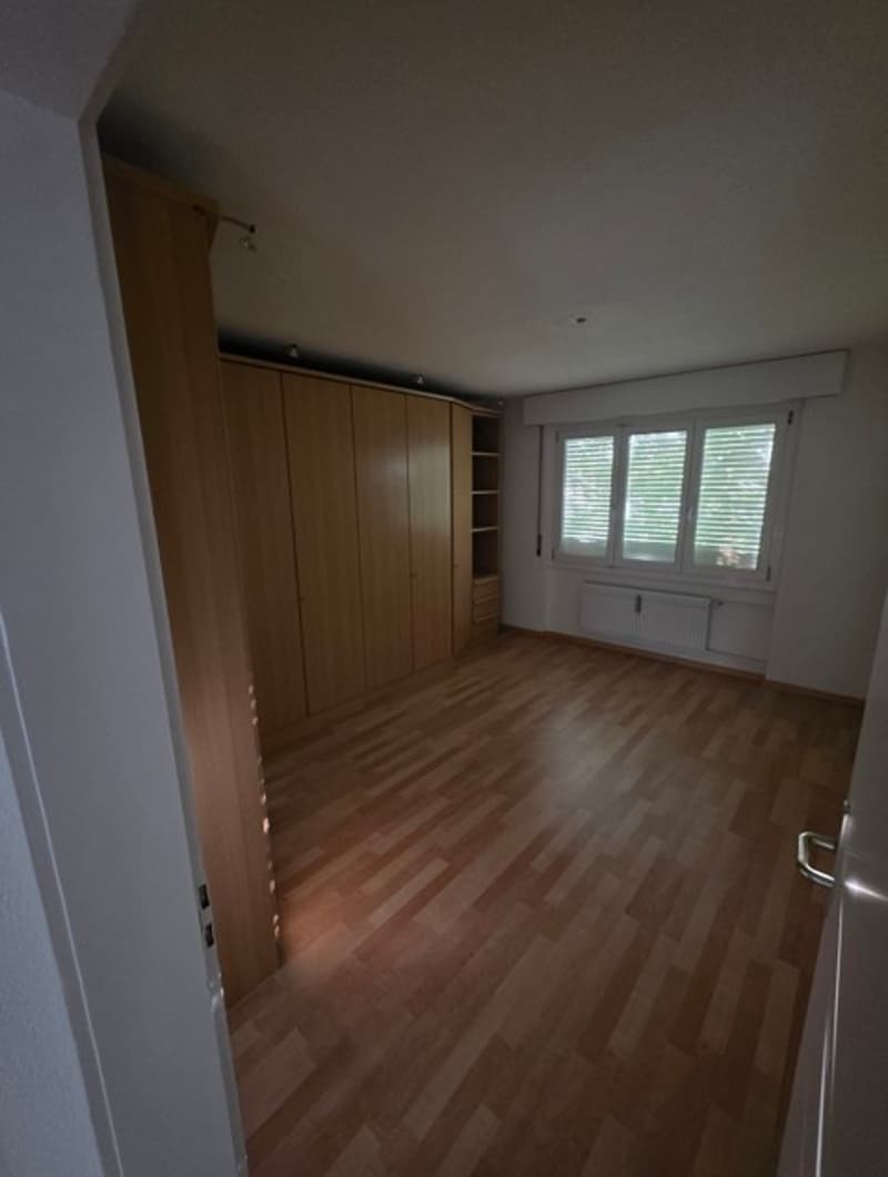 Appartamento luminoso di 4 locali con posto giardino soleggiato a Belp – disponibile da luglio 2026 (8)