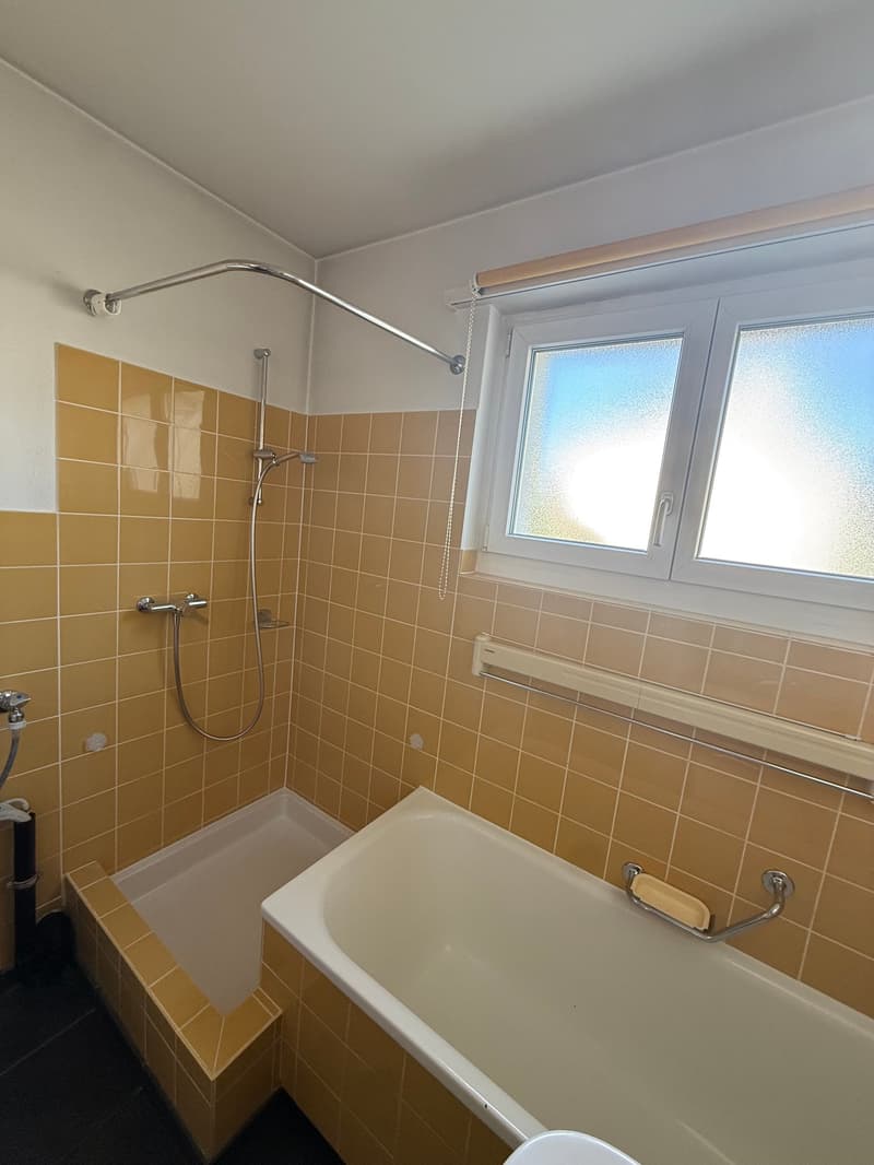 Appartement 4 pièces lumineux avec balcon à Pratteln (10)