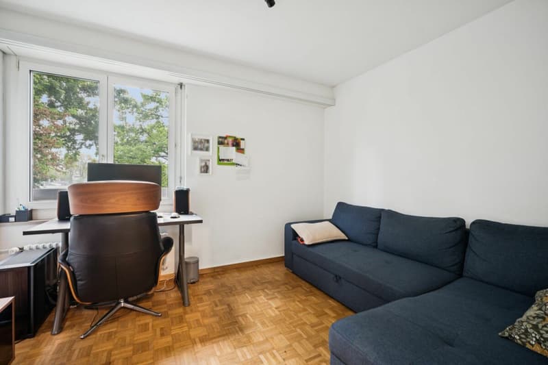 Modern, comfortable 4.5-room apartment with spacious south-facing balcony and parking space (4)