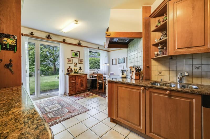 Exclusive 9-room single-family house with wellness area, double garage, and breathtaking views (7)