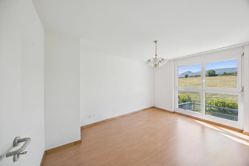 Modernes 5 ½-Zimmer-Reihen-Einfamilienhaus mit Garage und schöner Aussicht (6)