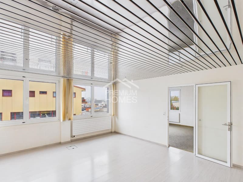 Your Dream Workplace in a Prime Location (4)