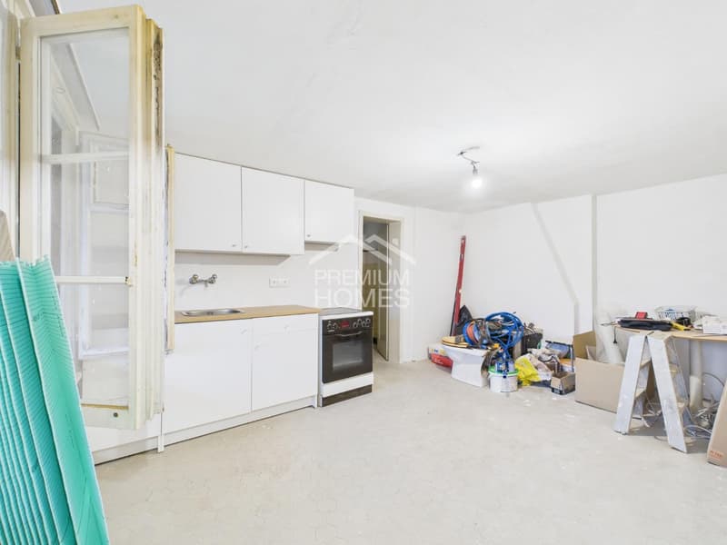 Versatile multi-family house with development potential and approved expansion (8)