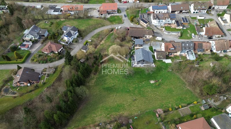 Large building land with development potential (5)