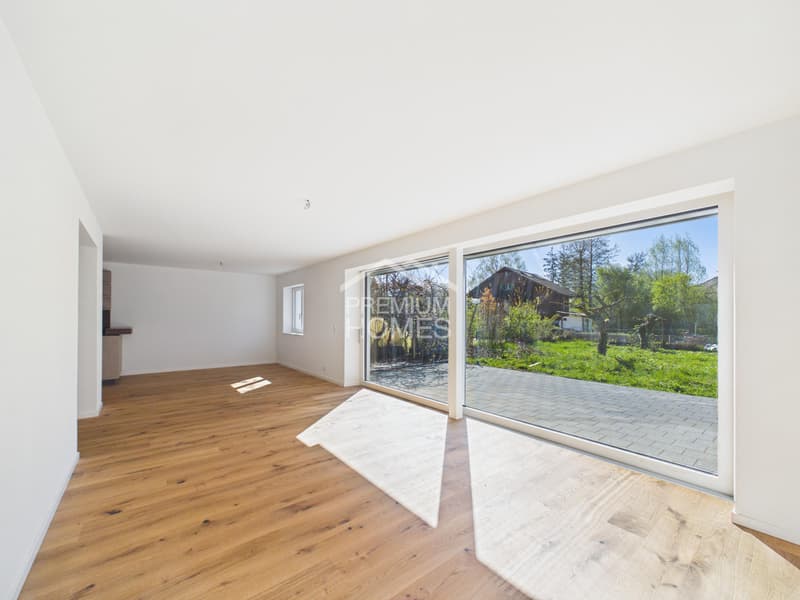 Modern living with private garden paradise (2)