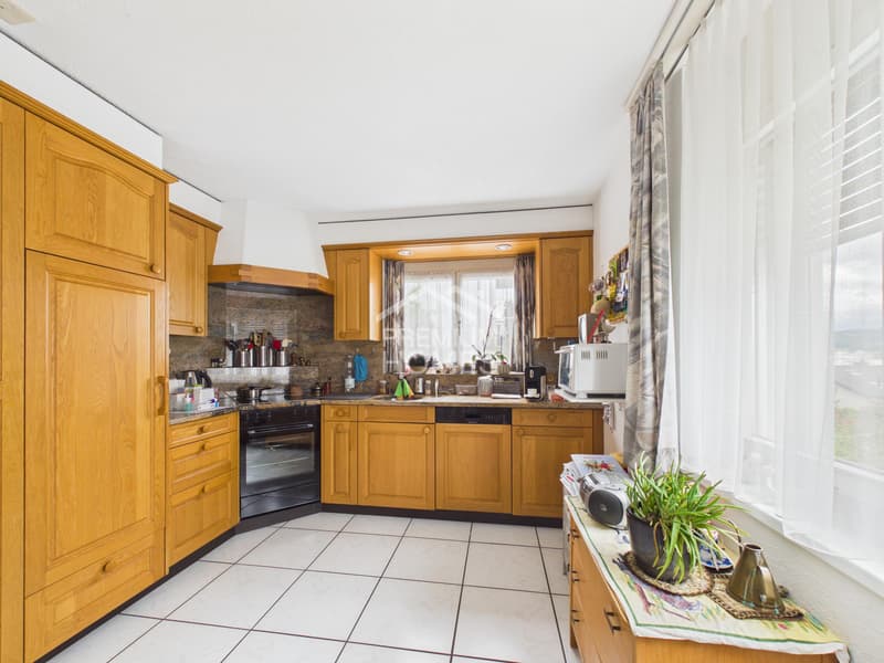 Family house with separate apartment - Potential in best location (6)