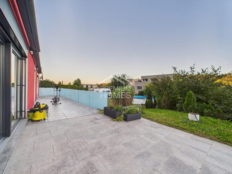 Family Oasis with Plenty of Space & Comfort (8)