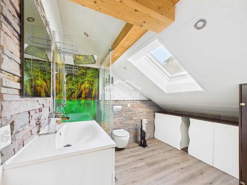 Unique opportunity in Dicken SG! (9)
