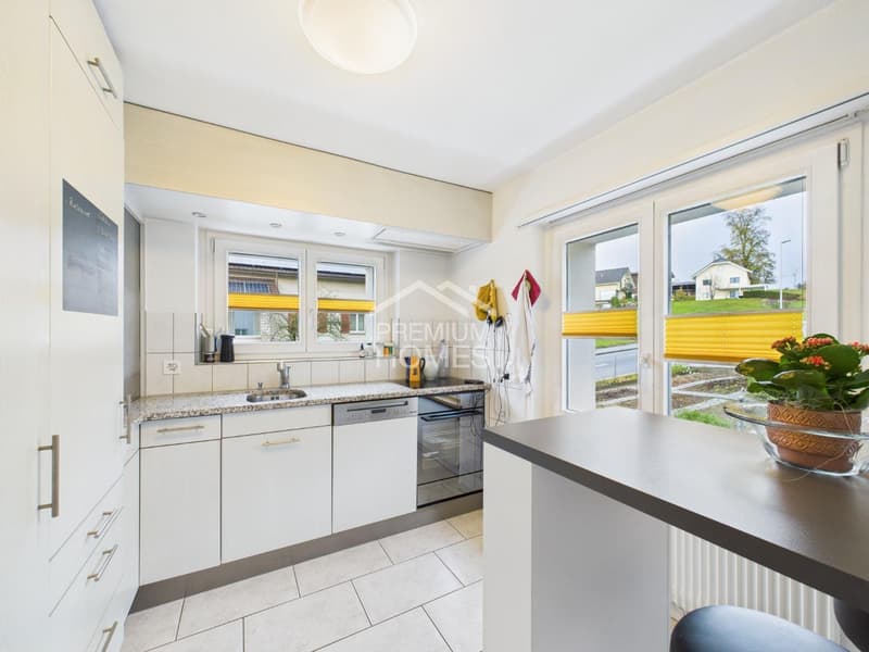 This dream house guarantees you an unobstructed view of the greenery (3)