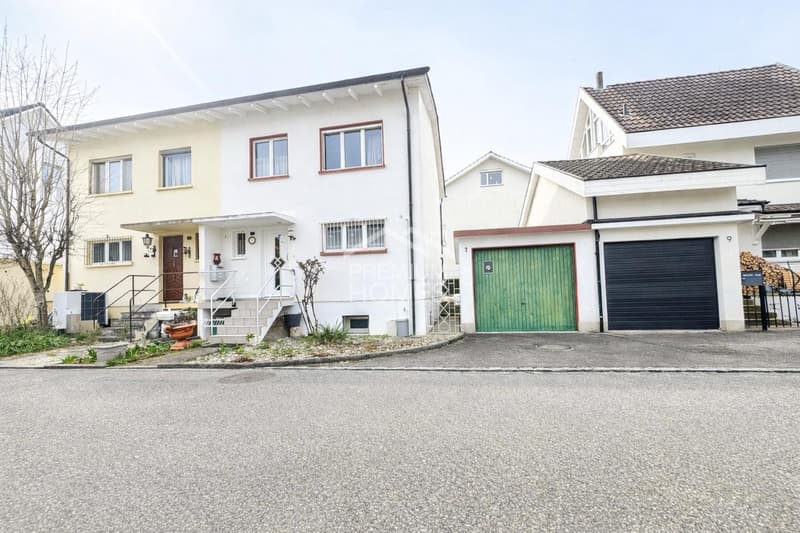 House with Character - Top Location Meets Potential (2)