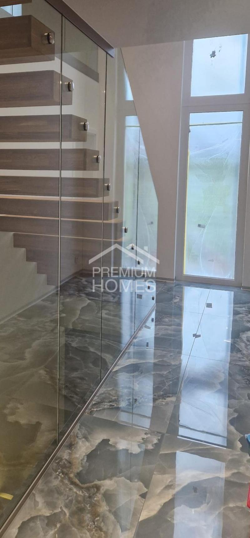 Premium living with pool, gallery, and sun terrace (10)