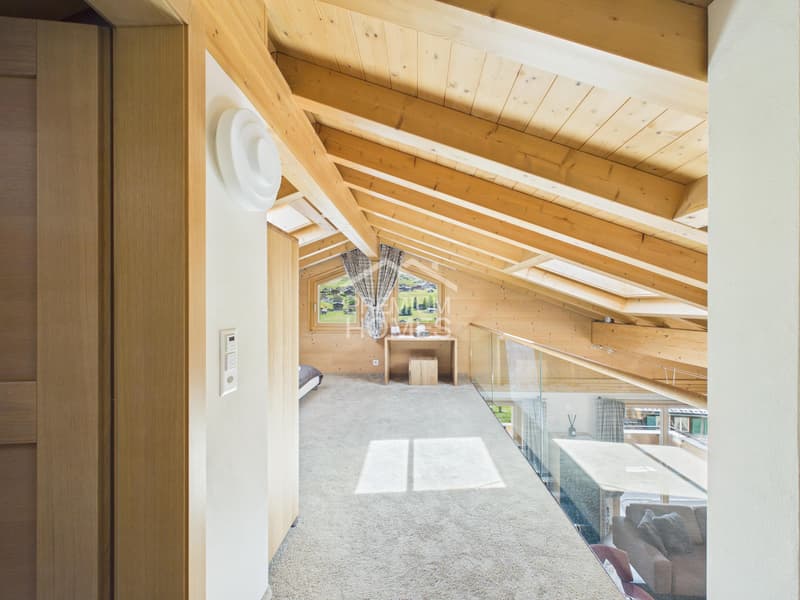 Exclusive Chalet Penthouse with Mountain Panorama! (9)