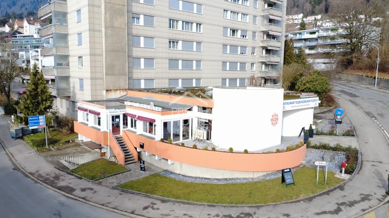 Attractive restaurant with diverse potential (2)