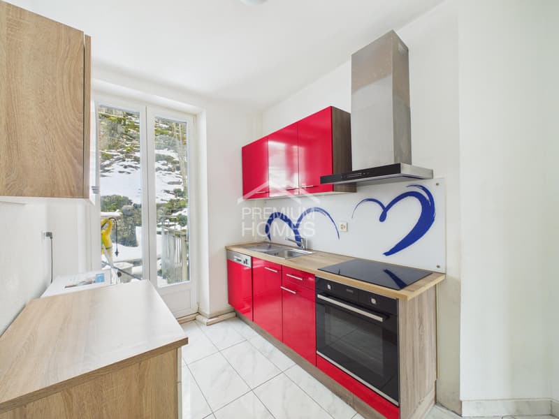 Ideal opportunity to live or invest (2)