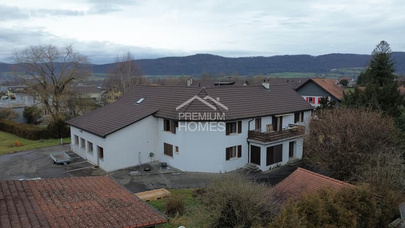 Terrain à bâtir avec immeuble et fort potentiel (2)