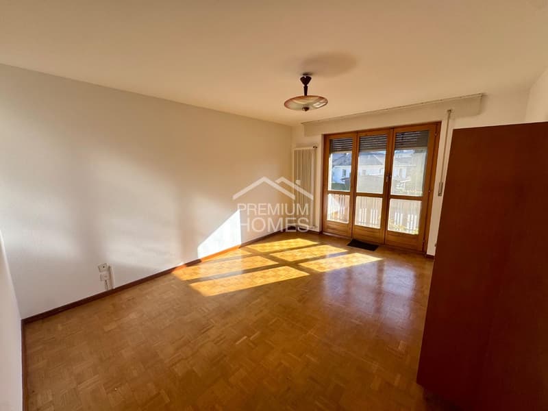 Single-family house with building permit and project (4)