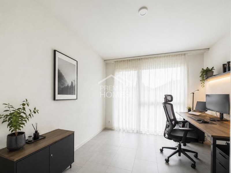 A residential oasis to fall in love with, directly on Zurich's city border (9)
