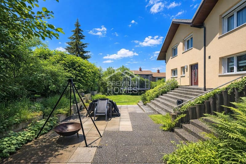 Family idyll in prime location (11)