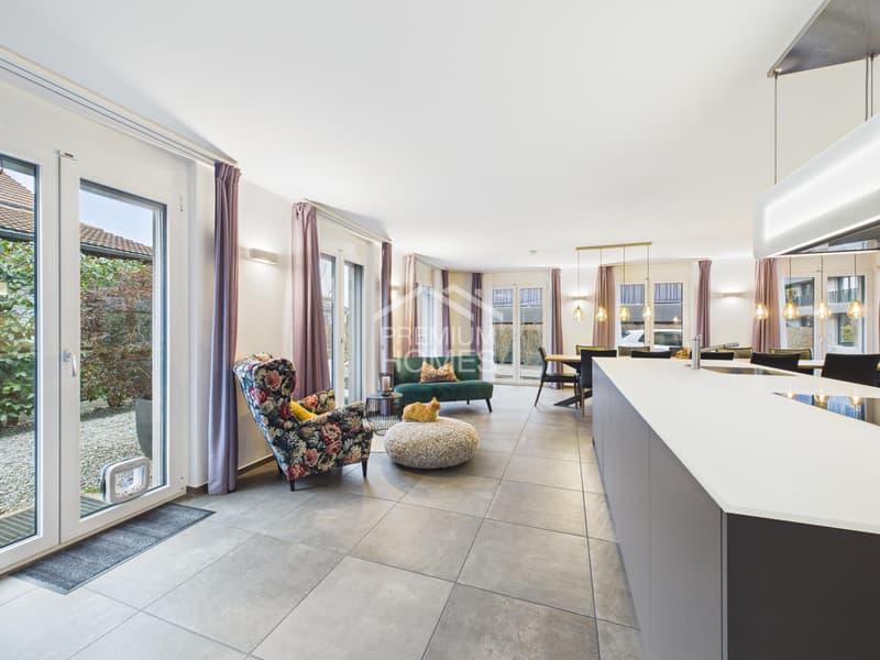 Villa de design exclusive avec jardin et vue panoramique (3)