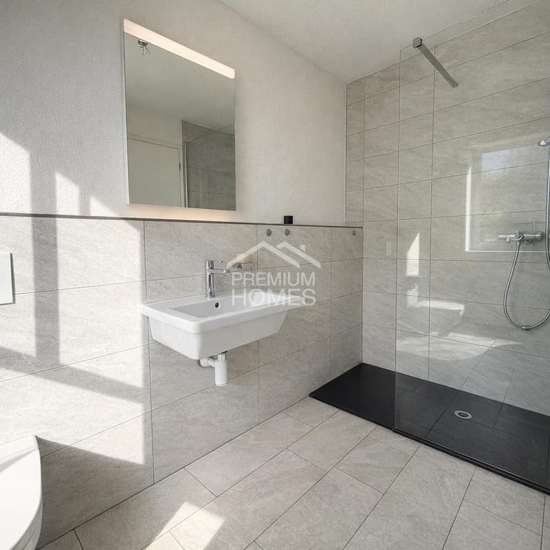 Propriété neuve avec aménagement de haute qualité (11)