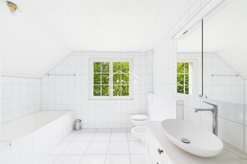 Pool, garden, privacy - exclusive property with style (5)