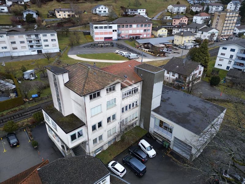 Give this industrial building a new life (1)