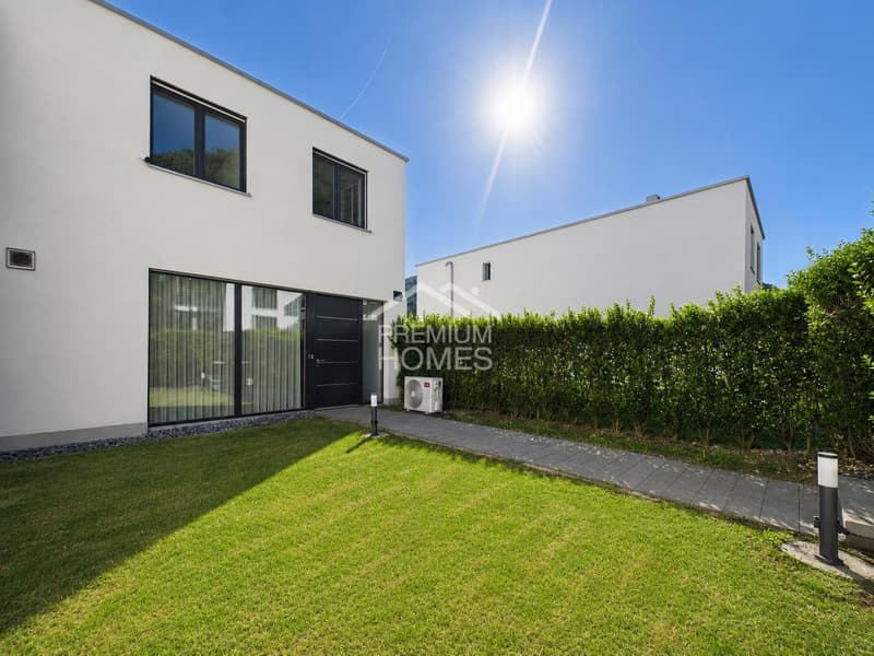 Habitation moderne à haut niveau (1)