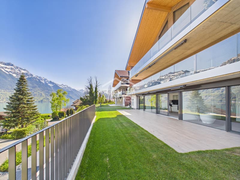 Terrasse ensoleillée & vue sur le lac - Votre vie au lac de Brienz (2)