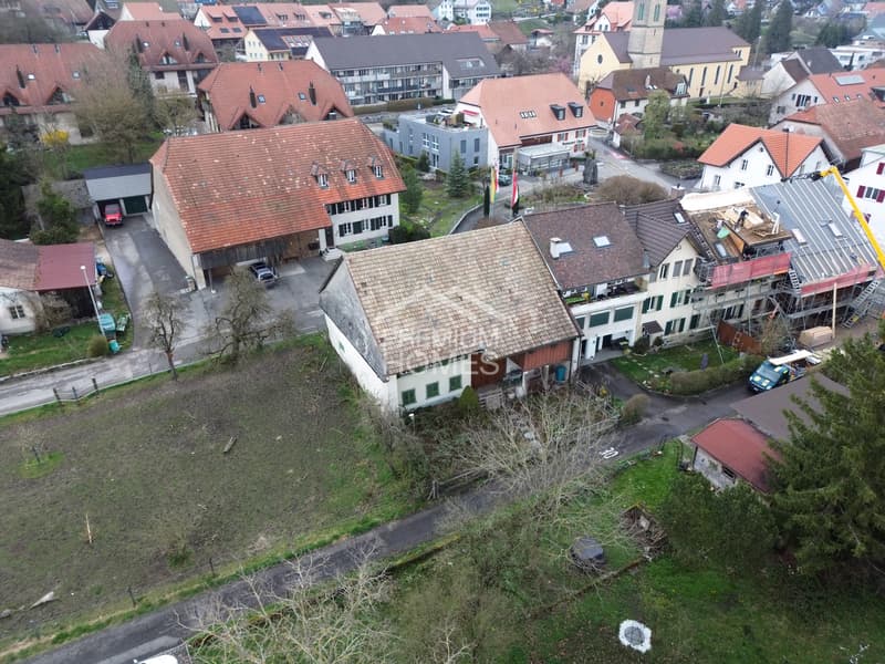 Maison mitoyenne polyvalente avec potentiel d'agrandissement dans un emplacement ensoleillé (1)