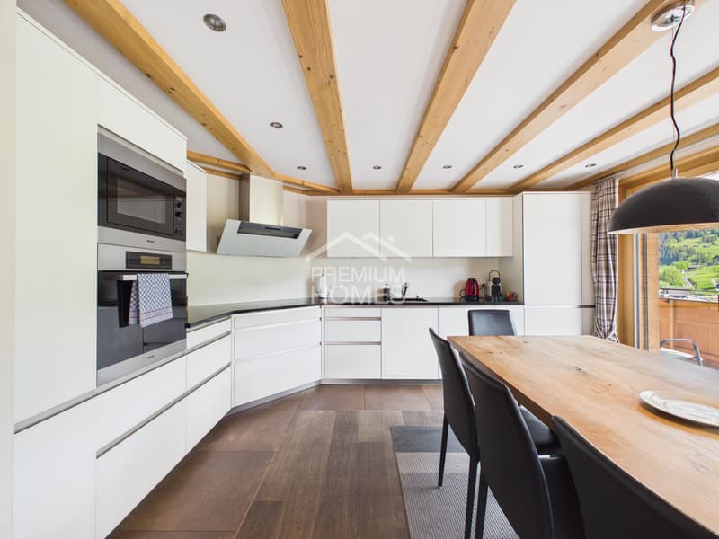 Penthouse de chalet exclusif avec panorama de montagne ! (7)
