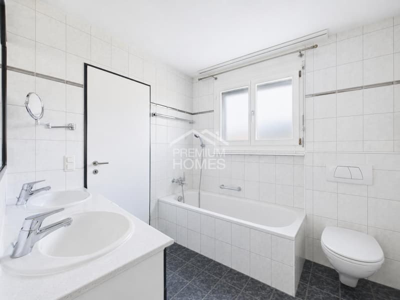 Exklusive Gartenwohnung mit traumhaftem See- und Bergpanorama (10)