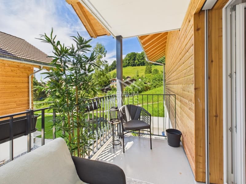 A home with a view of Niesen - spacious 5.5-room maisonette! (9)