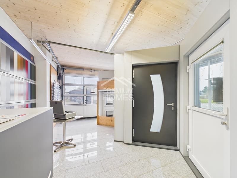 Rare combination of commercial and residential space (6)