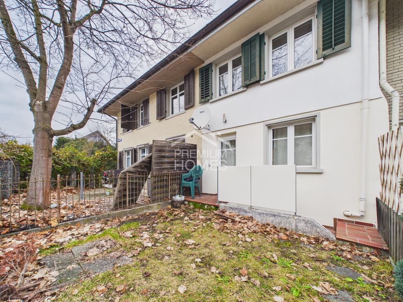 NOW OR NEVER - YOUR CHANCE AT A CENTRAL LOCATION (2)