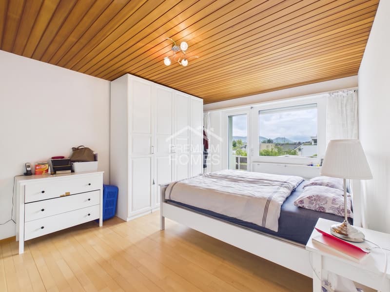 Casa familiare moderna con giardino da sogno a Therwil (10)