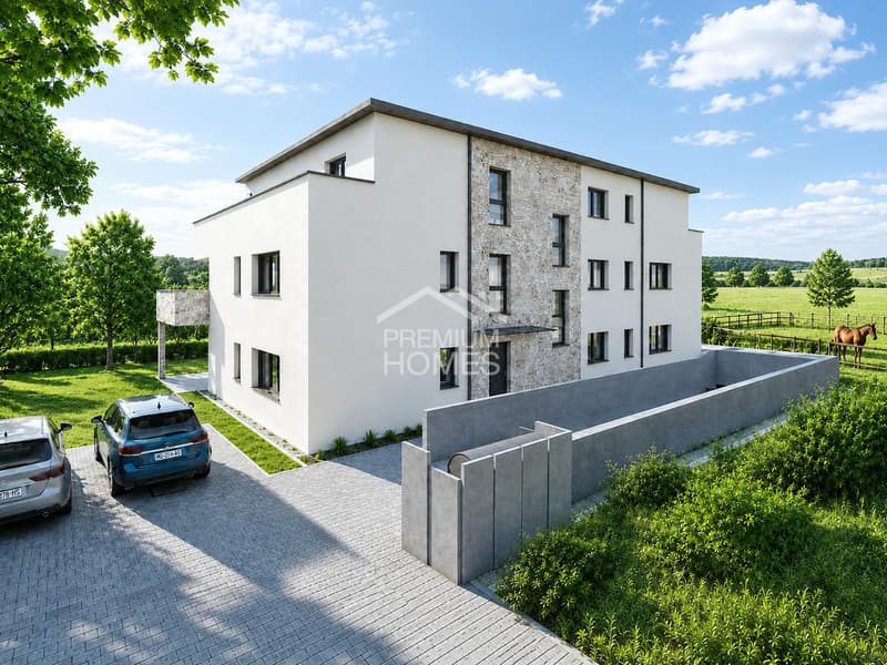 RESERVED: Ground floor apartment with seating area and green space (2)