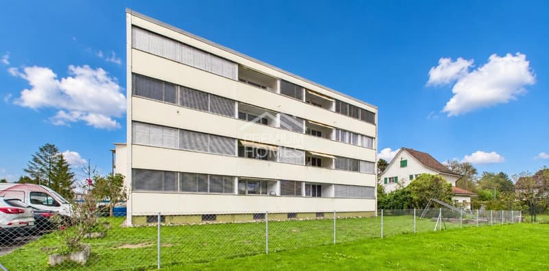Attractive property with potential (1)