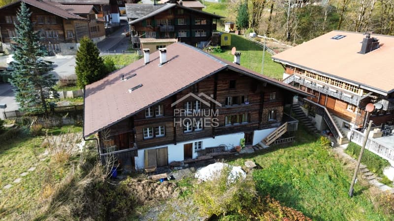 Charmantes Dreifamilienhaus - Perfekt für Freizeit- und Outdooraktivit (1)