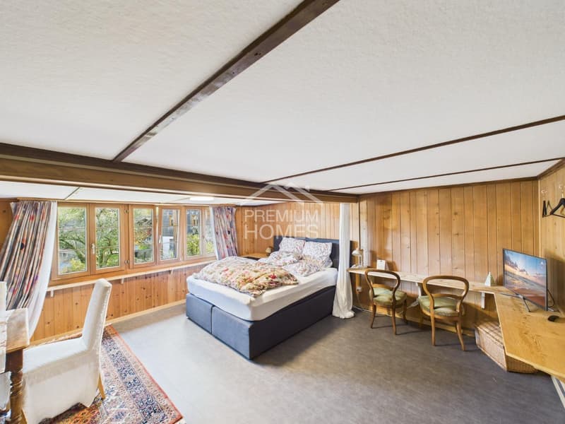 Charmantes Dreifamilienhaus - Perfekt für Freizeit- und Outdooraktivit (4)