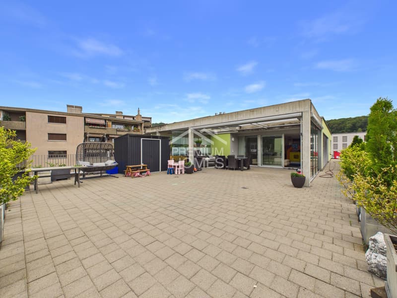 Neuwertige Attikawohnung in Aarburg!! (2)