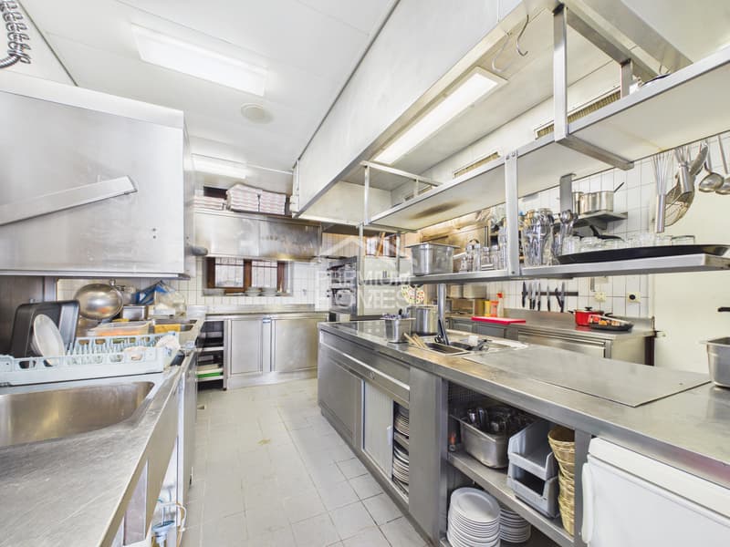 Renditestarkes MFH mit ca. 5.4 % Netto-Rendite (4)