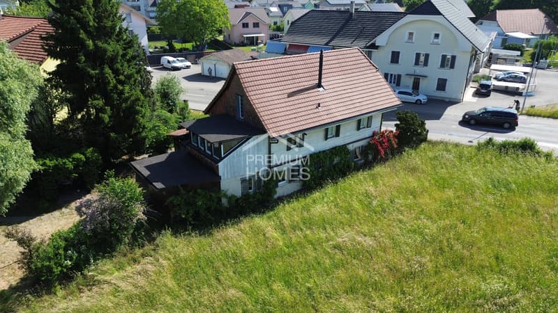 Grosszügiges Wohnen auf zwei Ebenen! (2)