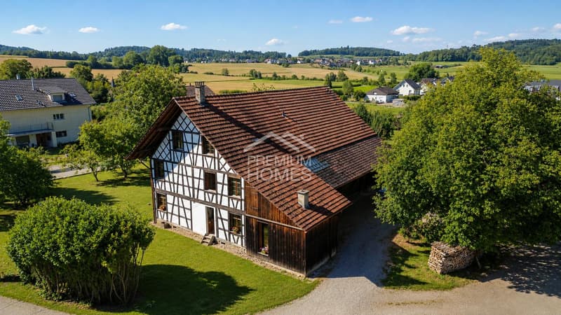 Historisches Fachwerkhaus mit grossem Grundstück (1)