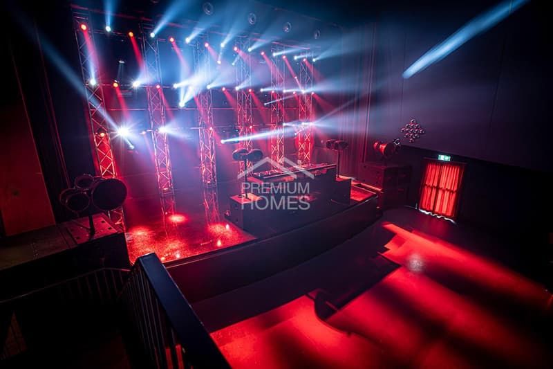 Viel Raum. Viele Möglichkeiten. Ihre Vision. (10)