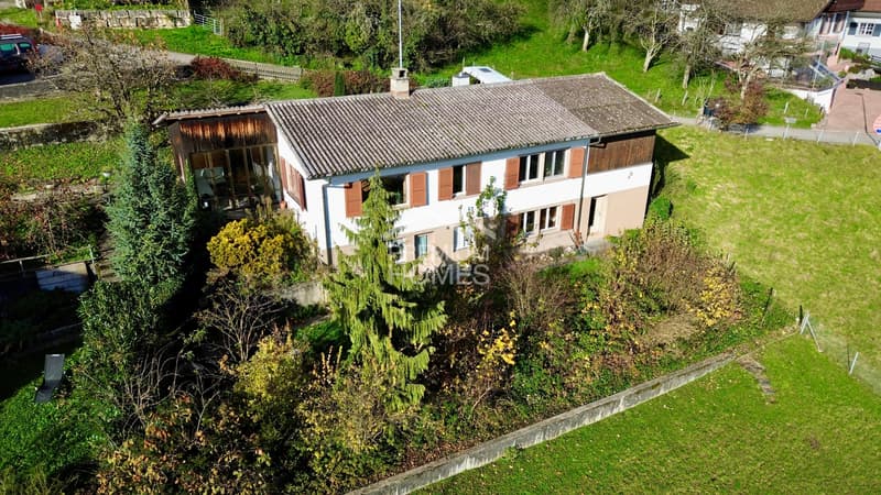 Einfamilienhaus an schöner Lage mit Weitsich! (1)