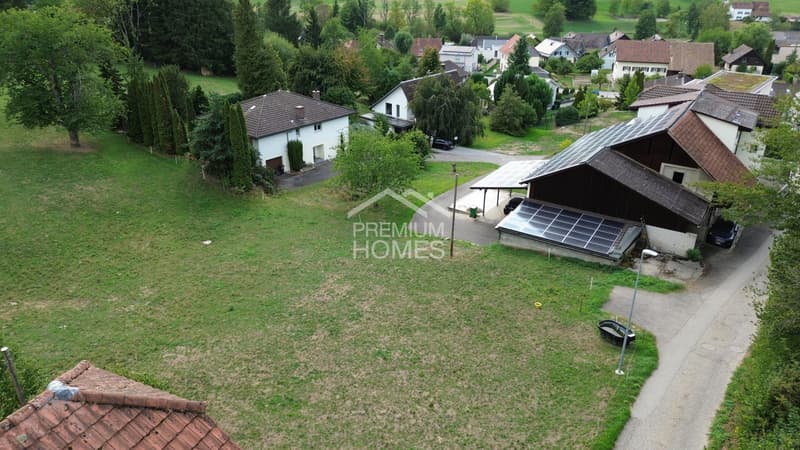 Grosses Bauland mit Entwicklungspotenzial & saniertem Mehrfamilienhaus (4)